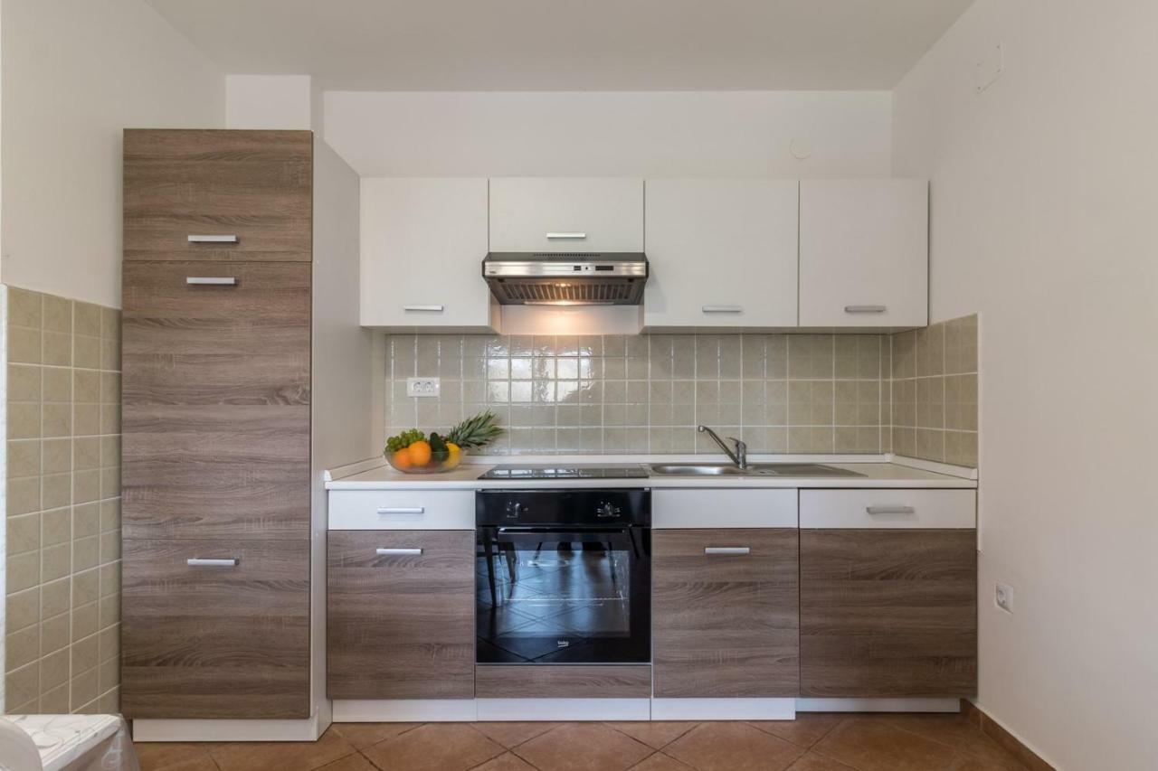 Apartments Mira Pula Extérieur photo