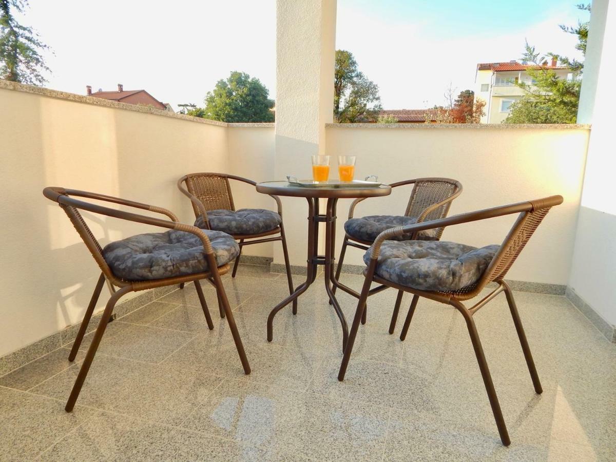 Apartments Mira Pula Extérieur photo