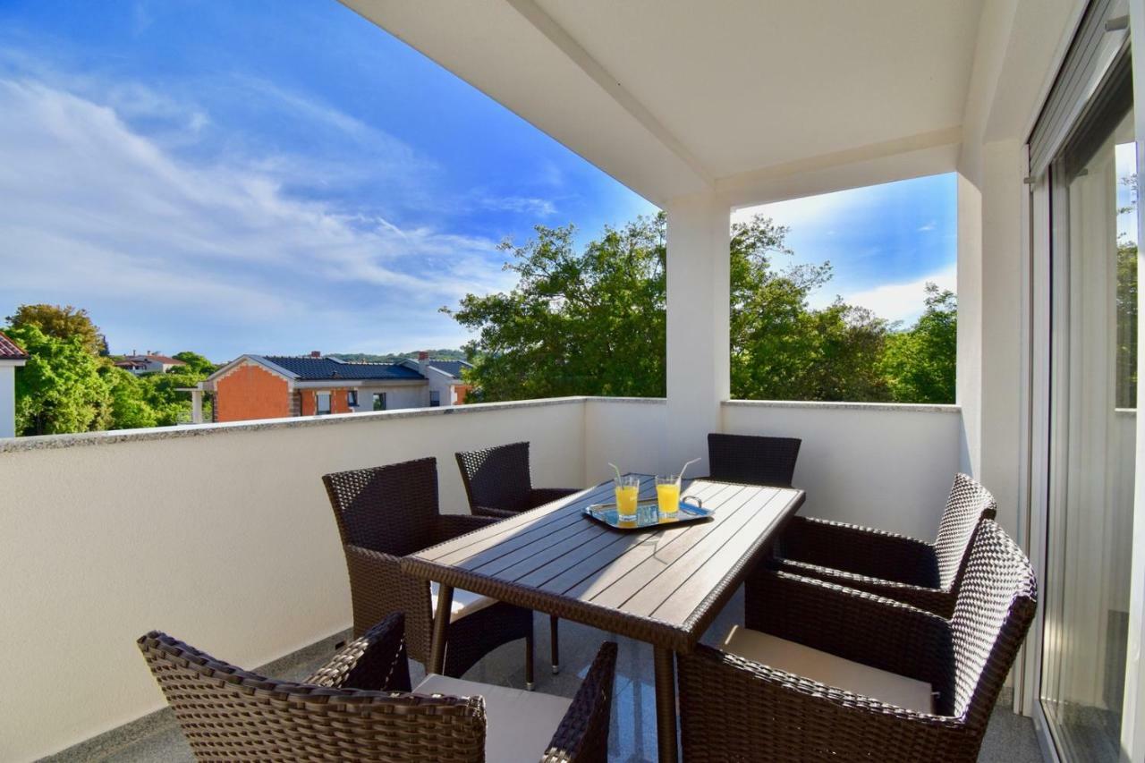 Apartments Mira Pula Extérieur photo